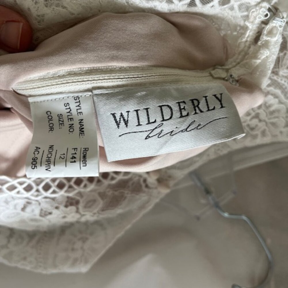 NWOT Wilderly Rowen Wedding Dress, size 12 - Picture 8 of 12